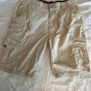 NWOT Men’s Iron Flex Khaki Cargo Shorts
